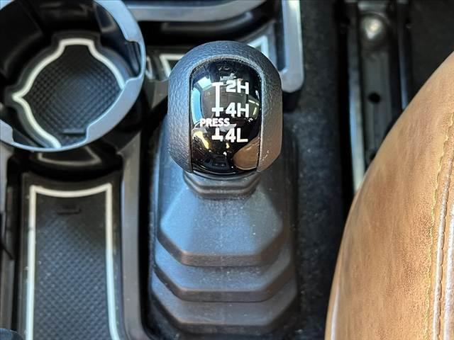 ジムニーシエラ JC 禁煙 リフトアップ 社外16インチAW サイドステップ セーフティサポート クルコン Fカメラ シートヒーター LEDヘッド フォグ Aライト ステリモ Pガラス サイド・カーテンエアバック(24枚目)