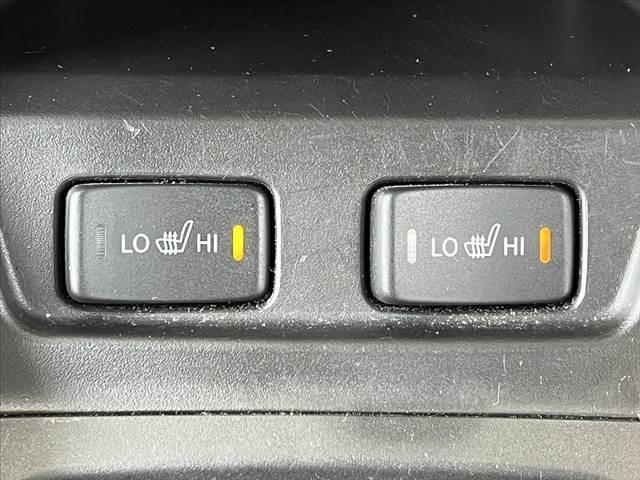 エスクード Ｓ－リミテッド　後期　ナビ　バックモニター　セーフティサポート　フルセグ　ＥＴＣ　ＢＳＭ　クルーズコントロール　ＬＥＤヘッド　オートライト　スマートキー　シートヒーター　シートリフター　パドルシフト　ＳＲＳエア（6枚目）