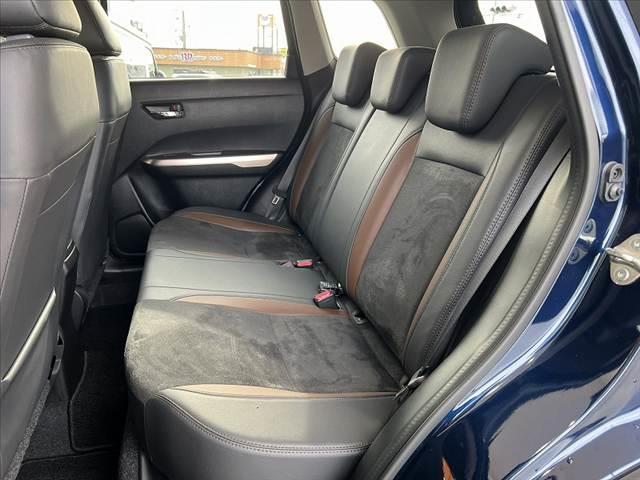 エスクード Ｓ－リミテッド　後期　ナビ　バックモニター　セーフティサポート　フルセグ　ＥＴＣ　ＢＳＭ　クルーズコントロール　ＬＥＤヘッド　オートライト　スマートキー　シートヒーター　シートリフター　パドルシフト　ＳＲＳエア（19枚目）