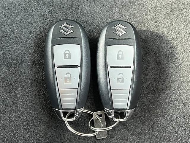 エスクード Ｓ－リミテッド　後期　ナビ　バックモニター　セーフティサポート　フルセグ　ＥＴＣ　ＢＳＭ　クルーズコントロール　ＬＥＤヘッド　オートライト　スマートキー　シートヒーター　シートリフター　パドルシフト　ＳＲＳエア（34枚目）