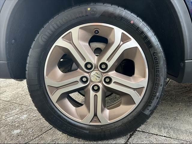 エスクード Ｓ－リミテッド　後期　ナビ　バックモニター　セーフティサポート　フルセグ　ＥＴＣ　ＢＳＭ　クルーズコントロール　ＬＥＤヘッド　オートライト　スマートキー　シートヒーター　シートリフター　パドルシフト　ＳＲＳエア（42枚目）