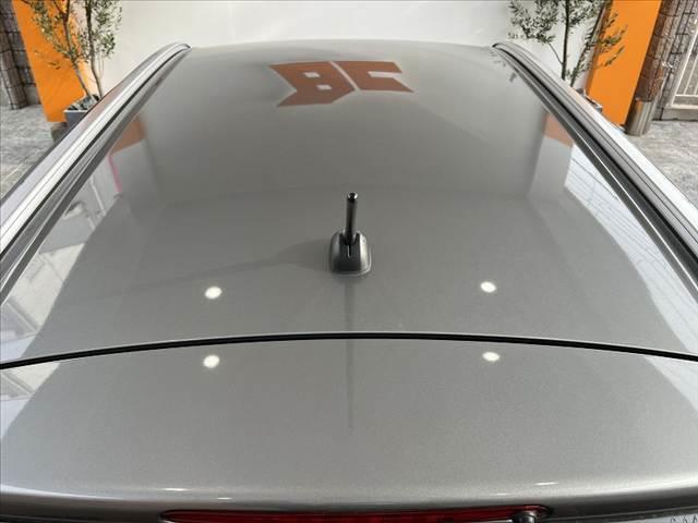 エスクード Ｓ－リミテッド　後期　ナビ　バックモニター　セーフティサポート　フルセグ　ＥＴＣ　ＢＳＭ　クルーズコントロール　ＬＥＤヘッド　オートライト　スマートキー　シートヒーター　シートリフター　パドルシフト　ＳＲＳエア（46枚目）