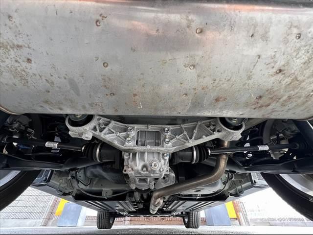 エスクード Ｓ－リミテッド　後期　ナビ　バックモニター　セーフティサポート　フルセグ　ＥＴＣ　ＢＳＭ　クルーズコントロール　ＬＥＤヘッド　オートライト　スマートキー　シートヒーター　シートリフター　パドルシフト　ＳＲＳエア（48枚目）