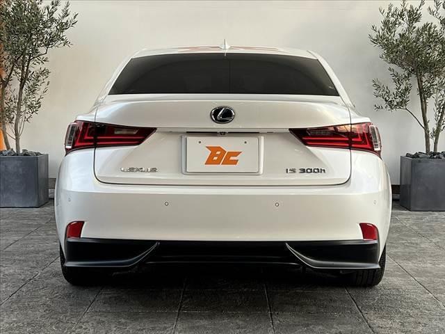 ＩＳ ＩＳ３００ｈ　バージョンＬ　禁煙　マクレビ　レーダークルーズ　クリソナ　ナビ　Ｂモニタ　フルセグ　革シート　メモリ付Ｐシート　シートヒータ　ＥＴＣ　ベンチレーション　１７インチＡＷ　デアイサー　ＬＥＤヘッド　電動Ｒサンシェード（14枚目）