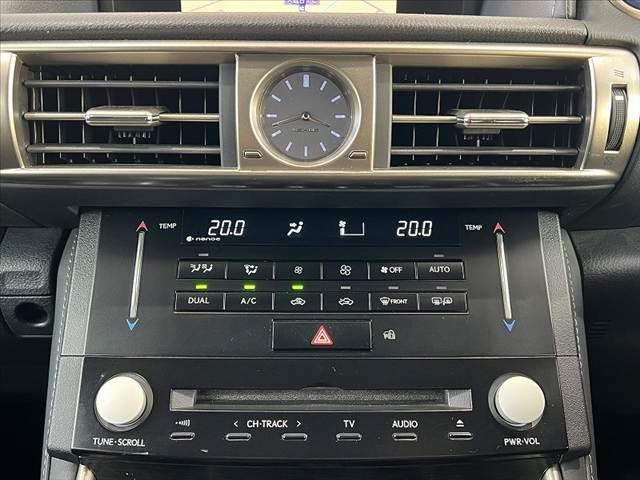 ＩＳ ＩＳ３００ｈ　バージョンＬ　禁煙　マクレビ　レーダークルーズ　クリソナ　ナビ　Ｂモニタ　フルセグ　革シート　メモリ付Ｐシート　シートヒータ　ＥＴＣ　ベンチレーション　１７インチＡＷ　デアイサー　ＬＥＤヘッド　電動Ｒサンシェード（23枚目）