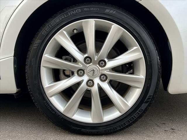 ＩＳ ＩＳ３００ｈ　バージョンＬ　禁煙　マクレビ　レーダークルーズ　クリソナ　ナビ　Ｂモニタ　フルセグ　革シート　メモリ付Ｐシート　シートヒータ　ＥＴＣ　ベンチレーション　１７インチＡＷ　デアイサー　ＬＥＤヘッド　電動Ｒサンシェード（42枚目）