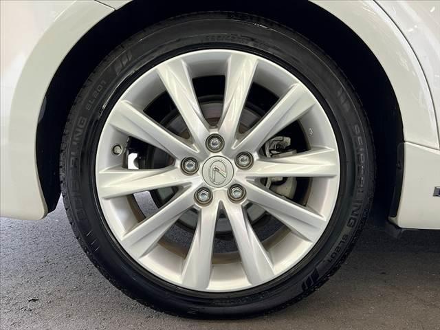 ＩＳ ＩＳ３００ｈ　バージョンＬ　禁煙　マクレビ　レーダークルーズ　クリソナ　ナビ　Ｂモニタ　フルセグ　革シート　メモリ付Ｐシート　シートヒータ　ＥＴＣ　ベンチレーション　１７インチＡＷ　デアイサー　ＬＥＤヘッド　電動Ｒサンシェード（44枚目）