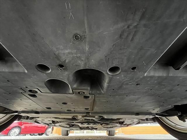 ＩＳ ＩＳ３００ｈ　バージョンＬ　禁煙　マクレビ　レーダークルーズ　クリソナ　ナビ　Ｂモニタ　フルセグ　革シート　メモリ付Ｐシート　シートヒータ　ＥＴＣ　ベンチレーション　１７インチＡＷ　デアイサー　ＬＥＤヘッド　電動Ｒサンシェード（47枚目）