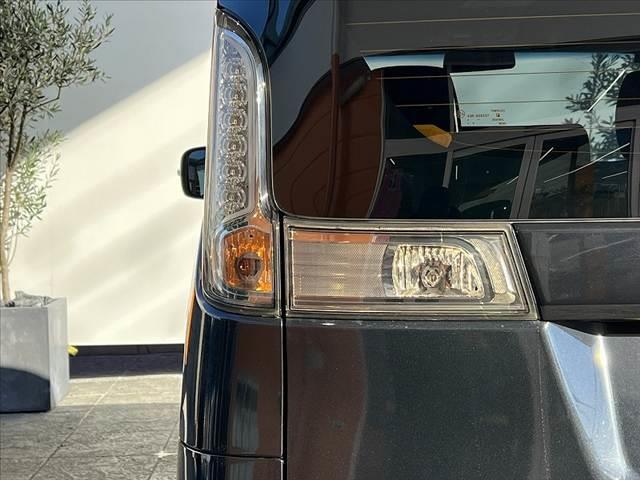 スペーシアカスタム ＴＳ　車検整備付　ローダウン　ナビ　地デジ　ＤＶＤ　両電スラ　外アルミ　ＨＩＤヘッド　フォグ　外グリル　スマートキー　Ｐスタート　ロールカーテン　Ｐガラス　トップシェードガラス　オーバーヘッドコンソール（38枚目）