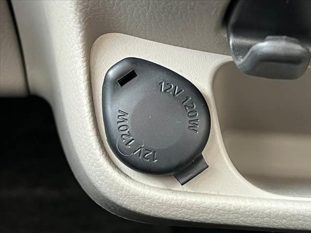 ｅＫワゴン Ｅ　後期　キーレス　ＡＢＳ　ＳＲＳエアバッグ　シートヒーター　ヘッドライトレベライザー　集中ドアロック　ＡＣソケット　バニティミラー　ＩＳＯＦＩＸ　リアワイパー　リアガラス熱線　パワステ　パワーウィンド（6枚目）