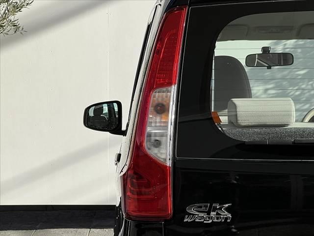 ｅＫワゴン Ｅ　後期　キーレス　ＡＢＳ　ＳＲＳエアバッグ　シートヒーター　ヘッドライトレベライザー　集中ドアロック　ＡＣソケット　バニティミラー　ＩＳＯＦＩＸ　リアワイパー　リアガラス熱線　パワステ　パワーウィンド（34枚目）