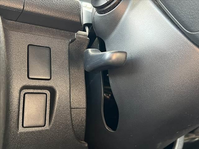 ハイエースバン ロングスーパーGL 後期 ナビ CD AUX ETC リモコンキー フォグ Aライト SD音楽再生 イージークローザー Pガラス メッキドアミラ ヘッドライトレベライザ AAC リアヒータ SRSエアバック 4スピーカ(26枚目)