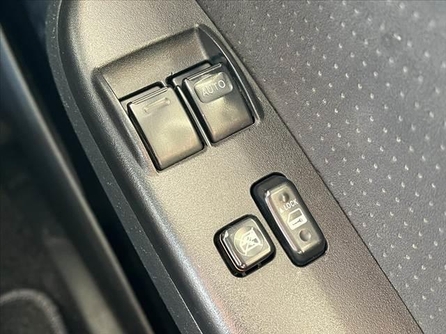 ハイエースバン ロングスーパーGL 後期 ナビ CD AUX ETC リモコンキー フォグ Aライト SD音楽再生 イージークローザー Pガラス メッキドアミラ ヘッドライトレベライザ AAC リアヒータ SRSエアバック 4スピーカ(27枚目)