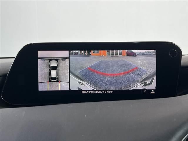 MAZDA3ファストバック 20S Lパッケージ 禁煙 360度ビュー 地デジ DVD 8.8型ナビ CD ETC スマートブレーキ クルコン LEDヘッド BSM Pシート シートヒータ ステアリングヒータ 黒革シート スマートキー Pスタート(4枚目)