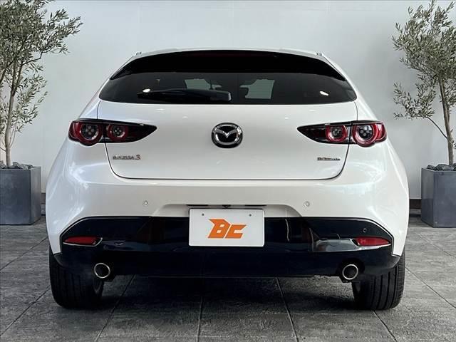 MAZDA3ファストバック 20S Lパッケージ 禁煙 360度ビュー 地デジ DVD 8.8型ナビ CD ETC スマートブレーキ クルコン LEDヘッド BSM Pシート シートヒータ ステアリングヒータ 黒革シート スマートキー Pスタート(14枚目)