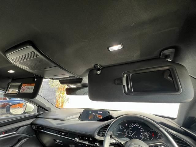 MAZDA3ファストバック 20S Lパッケージ 禁煙 360度ビュー 地デジ DVD 8.8型ナビ CD ETC スマートブレーキ クルコン LEDヘッド BSM Pシート シートヒータ ステアリングヒータ 黒革シート スマートキー Pスタート(32枚目)