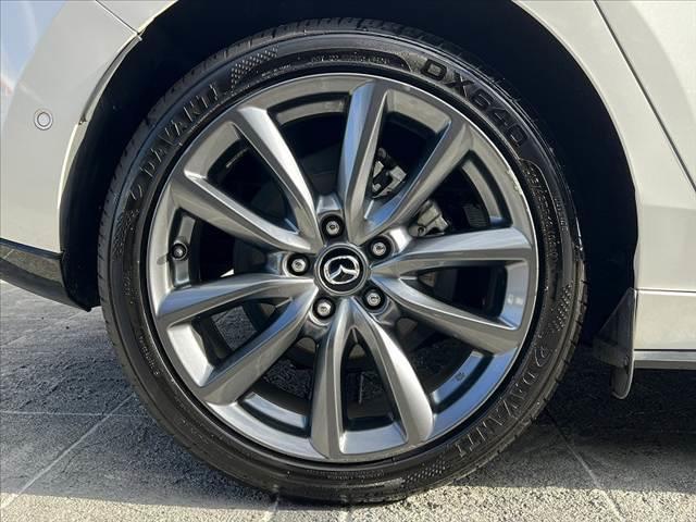 MAZDA3ファストバック 20S Lパッケージ 禁煙 360度ビュー 地デジ DVD 8.8型ナビ CD ETC スマートブレーキ クルコン LEDヘッド BSM Pシート シートヒータ ステアリングヒータ 黒革シート スマートキー Pスタート(43枚目)