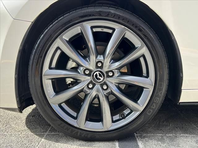 MAZDA3ファストバック 20S Lパッケージ 禁煙 360度ビュー 地デジ DVD 8.8型ナビ CD ETC スマートブレーキ クルコン LEDヘッド BSM Pシート シートヒータ ステアリングヒータ 黒革シート スマートキー Pスタート(45枚目)