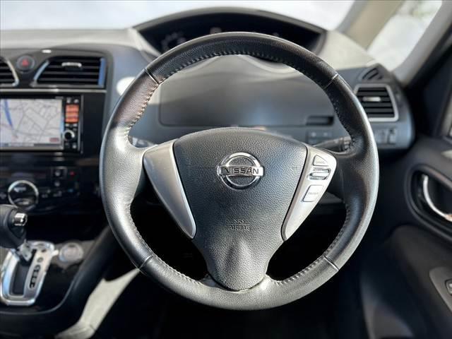 セレナ ハイウェイスター 禁煙 両電スラ HIDヘッドランプ ナビ Bモニタ スマートキ ETC フルセグ BTオーディオ クルコン Aライト レザーステア ロールサンシェード フォグランプ Pガラス 2列目パーソナルテーブ(24枚目)