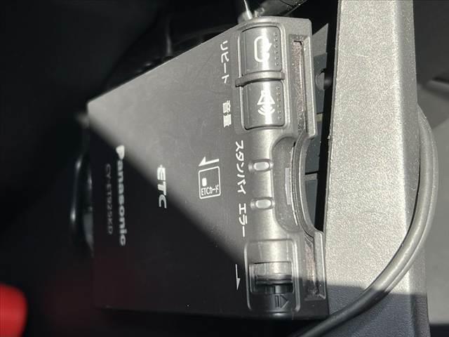 ルーミー Ｘ　Ｓ　禁煙　レンタ　スマートアシスト３　ナビ　ＥＴＣ　電スラ　Ｂモニ　ＢＴオーディオ　コーナーセンサー　レーンキープ　スマートキ　Ｐスタ　横滑り防止　アイドリングストップ　オートライト　ロールサンシェード（7枚目）