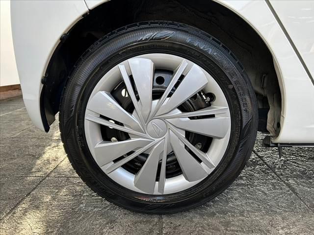 ミライース X SAIII 禁煙 LED コーナーセンサー Aハイビーム キーレス プライバシーガラス アイドリングストップ エアコン 先行発進お知らせ 誤発進抑制 車線逸脱警報 後席ヘッドレスト バニティミラー Wエアバッグ(41枚目)