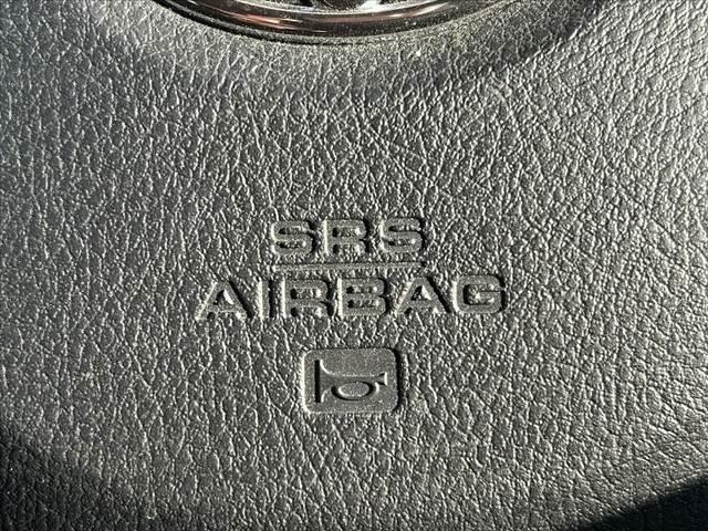 ヴィッツ Ｆ　スマートストップパッケージ　後期　禁煙　社外ナビ　地デジ　Ｂカメラ　ＢＴ　アイドリングストップ　リモコンキー　スペアキー　ＬＥＤリアコンビネーションランプ　プライバシーガラス　パワーウィンドウ　アシストグリップ　ＳＲＳエア（27枚目）