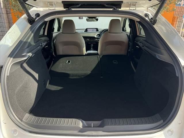 ＣＸ－３０ ２０Ｓ　プロアクティブ　ツーリングセレクション　禁煙　純ナビ　３６０度モニター　スマートブレーキサポート　ＥＴＣ　ＢＳＭ　地デジ　ＤＶＤ　ＢＴオーディオ　ステアリングヒータ　ステリモ　シートヒーター　メモリー付きパワーシート　ＬＥＤ　電子パーキング（21枚目）