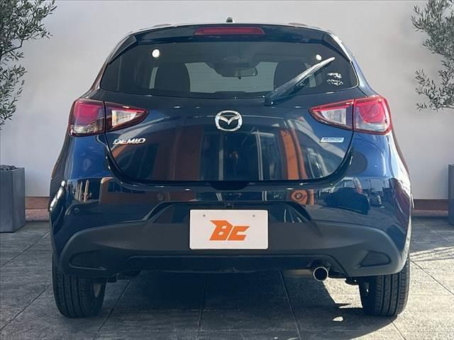 デミオ １３Ｓ　Ｌパッケージ　禁煙　シティブレーキサポート　純正ナビ　フルセグ　ＤＶＤ　Ｂモニター　ＢＴ　ステリモ　ＬＥＤヘッド　オートライト　アイドリングストップ　純正ＡＷ　革巻きステア　レインセンサーワイパー　ＳＲＳエア（14枚目）
