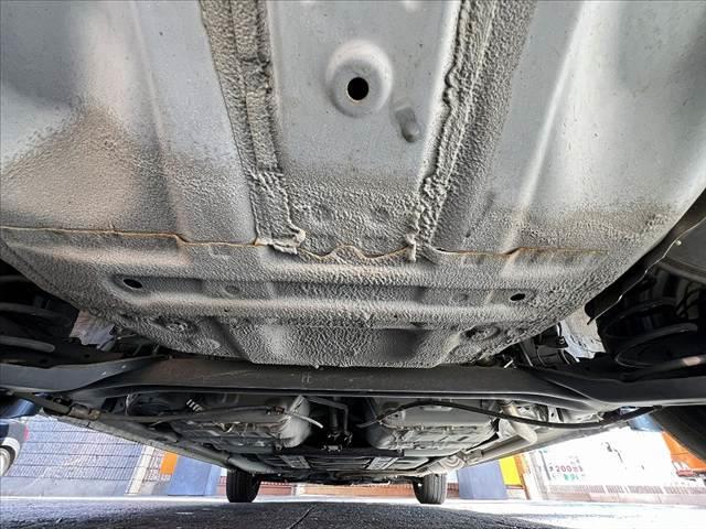 フィット 13G・Fパッケージ 禁煙 中期 純正ナビ フルセグ ステリモ スマートキー Pスタート ETC DVD BTオーディオ アイドリングストップ ヘッドライトレベライザー リアワイパー プライバシーガラス シートリフター(47枚目)