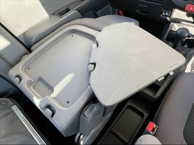 NV150AD VE 禁煙 エマージェンシーブレーキ 社外ナビ フルセグ BTオーディオ キーレス ETC 車線逸脱警報 パワーウィンドウ SRSエア ゴムマット ヘッドレスト一体フロントシート グレートリコットシート(28枚目)