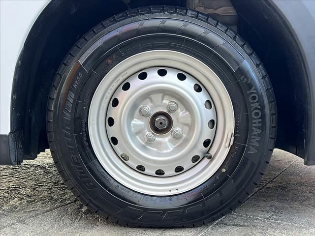 NV150AD VE 禁煙 エマージェンシーブレーキ 社外ナビ フルセグ BTオーディオ キーレス ETC 車線逸脱警報 パワーウィンドウ SRSエア ゴムマット ヘッドレスト一体フロントシート グレートリコットシート(37枚目)