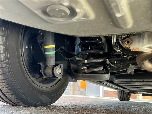 ノア Ｘ　禁煙　ナビ　電動スラ　スマートキー　Ｂモニ　ＥＴＣ　ＬＥＤ　フルセグ　ＢＴ　ＤＶＤ　Ｐスタート　Ａストップ　Ａライト　横滑防止　フォグ　ＡＢＳ　ＳＲＳエアバッグ　シートリフター　チルトステア（46枚目）