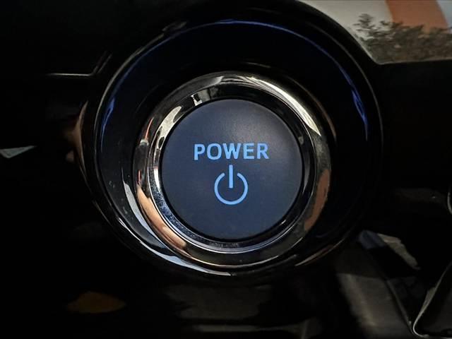 プリウス Ｓ　後期　禁煙　ナビ　Ｂモニター　フルセグ　ＢＴ　ＤＶＤ　ＣＤ　セーフティセンス　クリソナ　レーダークルーズ　ＬＥＤヘッド　スマートキ　Ｐスタート　アームレスト　シートリフタ　ＥＴＣ　６スピーカー（5枚目）