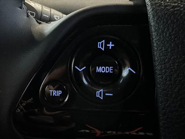 プリウス Ｓ　後期　禁煙　ナビ　Ｂモニター　フルセグ　ＢＴ　ＤＶＤ　ＣＤ　セーフティセンス　クリソナ　レーダークルーズ　ＬＥＤヘッド　スマートキ　Ｐスタート　アームレスト　シートリフタ　ＥＴＣ　６スピーカー（27枚目）