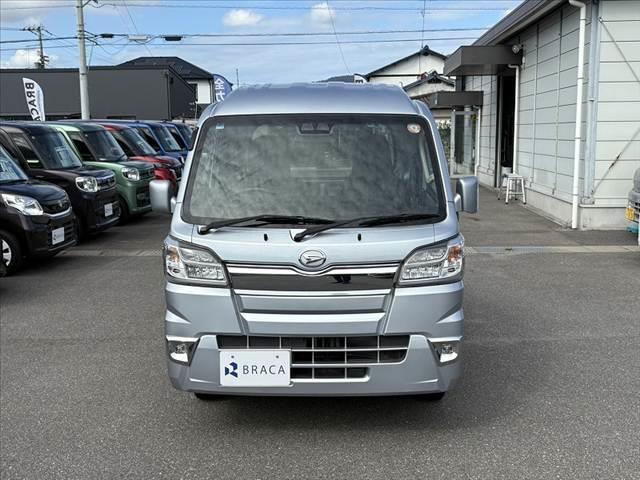 ハイゼットトラック ジャンボＳＡＩＩＩｔ　★ＡＴ★スマートアシスト３★車線逸脱警報★誤発信抑制制御機能★先行車発信お知らせ機能★フルセグナビ★Ｂカメラ★ＤＶＤ再生★Ｂｌｕｅｔｏｏｔｈ★キーレス★社外アルミ★ＥＴＣ★横滑り防止★バニティミラー（9枚目）
