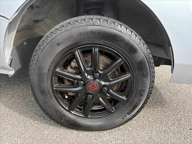 ハイゼットトラック ジャンボＳＡＩＩＩｔ　★ＡＴ★スマートアシスト３★車線逸脱警報★誤発信抑制制御機能★先行車発信お知らせ機能★フルセグナビ★Ｂカメラ★ＤＶＤ再生★Ｂｌｕｅｔｏｏｔｈ★キーレス★社外アルミ★ＥＴＣ★横滑り防止★バニティミラー（37枚目）