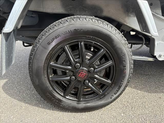 ハイゼットトラック ジャンボＳＡＩＩＩｔ　★ＡＴ★スマートアシスト３★車線逸脱警報★誤発信抑制制御機能★先行車発信お知らせ機能★フルセグナビ★Ｂカメラ★ＤＶＤ再生★Ｂｌｕｅｔｏｏｔｈ★キーレス★社外アルミ★ＥＴＣ★横滑り防止★バニティミラー（39枚目）