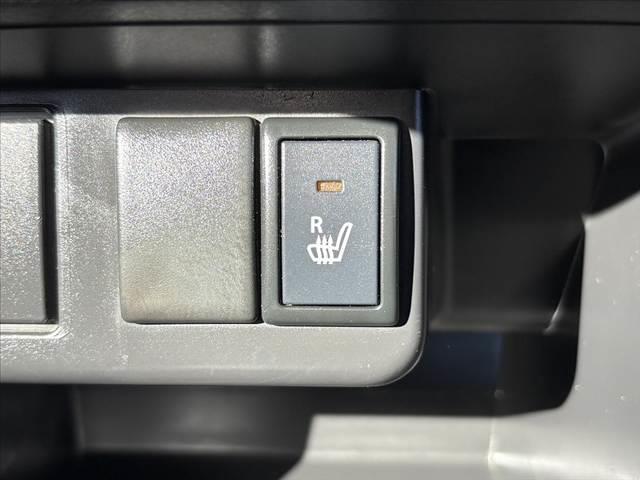 アルト F ★4WD★5MT★キーレス★CDオーディオ★シートヒーター★ヘッドライトレベライザー★横滑り防止★セキュリティアラーム★マルチインフォメーションディスプレイ★リア一体可倒式シート★ABS★WSRS(5枚目)