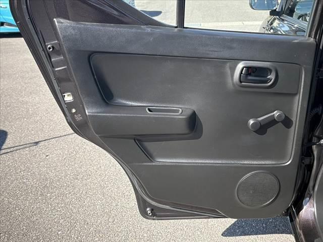 アルト F ★4WD★5MT★キーレス★CDオーディオ★シートヒーター★ヘッドライトレベライザー★横滑り防止★セキュリティアラーム★マルチインフォメーションディスプレイ★リア一体可倒式シート★ABS★WSRS(32枚目)