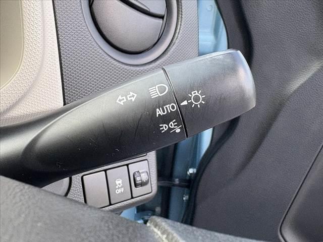 アルト F ★後期★5MT★オートライト★キーレス★純正CDオーディオ★ヘッドライトレベライザー★横滑り防止★セキュリティアラーム★リア一体可倒式シート★マルチインフォメーションディスプレイ★WSRS★ABS(6枚目)