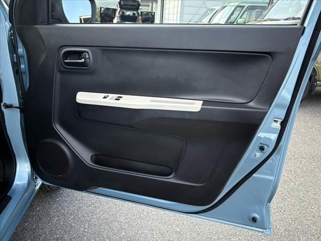 アルト F ★後期★5MT★オートライト★キーレス★純正CDオーディオ★ヘッドライトレベライザー★横滑り防止★セキュリティアラーム★リア一体可倒式シート★マルチインフォメーションディスプレイ★WSRS★ABS(30枚目)