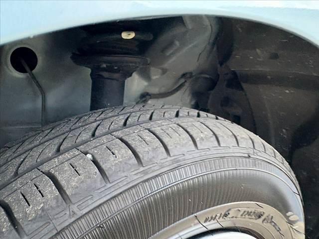 アルト F ★後期★5MT★オートライト★キーレス★純正CDオーディオ★ヘッドライトレベライザー★横滑り防止★セキュリティアラーム★リア一体可倒式シート★マルチインフォメーションディスプレイ★WSRS★ABS(43枚目)