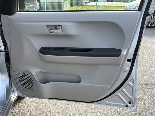 パッソ Ｘ　ＬパッケージＳ　★後期★４ＷＤ★スマートアシスト３★地デジナビ★Ｂカメラ★Ｂｌｕｅｔｏｏｔｈ★スマートキー★Ｐスタート★オートライト★オートハイビーム★Ａストップ★コーナーセンサー★オート格納電格ミラー（36枚目）