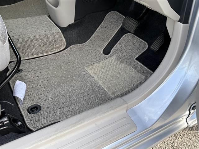 パッソ Ｘ　ＬパッケージＳ　★後期★４ＷＤ★スマートアシスト３★地デジナビ★Ｂカメラ★Ｂｌｕｅｔｏｏｔｈ★スマートキー★Ｐスタート★オートライト★オートハイビーム★Ａストップ★コーナーセンサー★オート格納電格ミラー（37枚目）