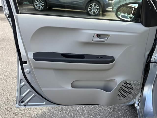 パッソ Ｘ　ＬパッケージＳ　★後期★４ＷＤ★スマートアシスト３★地デジナビ★Ｂカメラ★Ｂｌｕｅｔｏｏｔｈ★スマートキー★Ｐスタート★オートライト★オートハイビーム★Ａストップ★コーナーセンサー★オート格納電格ミラー（38枚目）