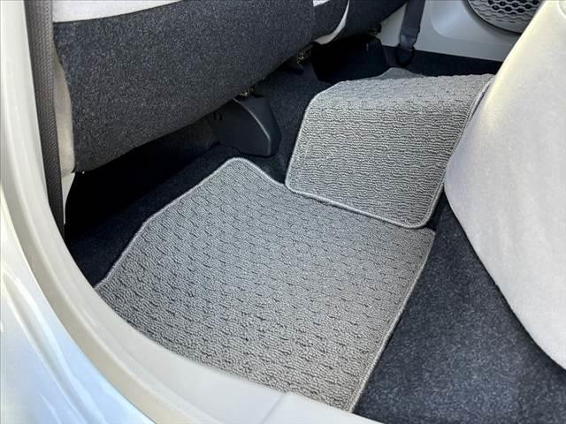 パッソ Ｘ　ＬパッケージＳ　★後期★４ＷＤ★スマートアシスト３★地デジナビ★Ｂカメラ★Ｂｌｕｅｔｏｏｔｈ★スマートキー★Ｐスタート★オートライト★オートハイビーム★Ａストップ★コーナーセンサー★オート格納電格ミラー（41枚目）