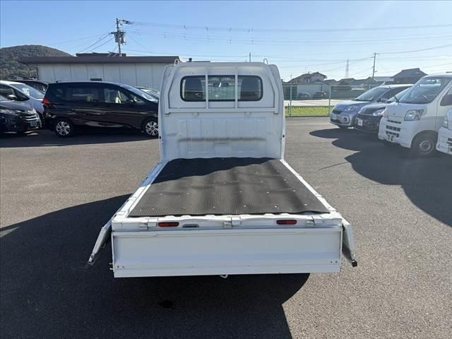 キャリイトラック KCエアコン・パワステ ★エアコン★パワステ★三方開★荷台ゴムマット★乗降グリップ★ラジオ(16枚目)