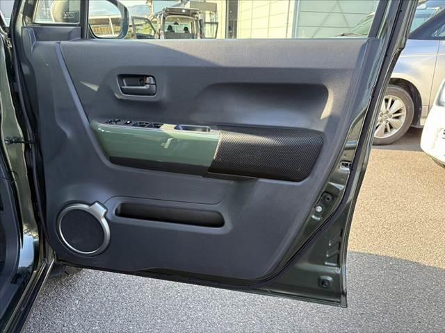 ハスラー Ｊスタイル　レーダーブレーキサポート　誤発進抑制機能　Ｓーエネチャージ　ＨＩＤ　オートライト　社外アルミ　社外ナビ　Ｂカメラ　ＤＶＤ再生　Ｂｌｕｅｔｏｏｔｈ　スマートキー　Ｐスタート　ＥＴＣ　革巻きハンドル（39枚目）