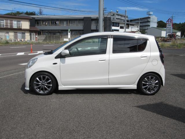 ミラ Ｌ　５ＭＴ　カスタム車　エアロ　エスペリアダウンサス　柿本マフラー　社外１５インチアルミ　ＭＯＭＯステアリング　フルセグＴＶナビ　Ｂｌｕｅｔｏｏｔｈ機能　バックカメラ　ドラレコ　ＥＴＣ　整備・内外装仕上済（27枚目）