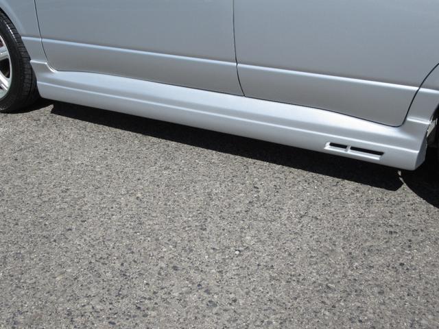 ミラ ＣＤ　５ＭＴ　カスタム車　ライブスポーツ新品フルエアロ　エスペリアダウンサス　マフラー　ＬＥＤ　ＭＯＭＯステ・シフト　タコ　フルセグＴＶナビ　Ｂｌｕｅｔｏｏｔｈ　前後ドラレコ　ＥＴＣ　整備・外装磨・車内清掃（5枚目）